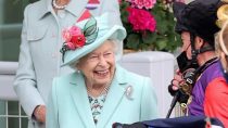 Scott recalls Queen Elizabeth II discussed horses with trainer two days before her death